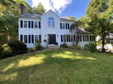 217 Brookway Dr, Northbridge, Massachusetts, 4 Bedrooms Bedrooms, 9 Rooms Rooms,2.5 BathroomsBathrooms,Residential,For Sale,Brookway Dr,73435563