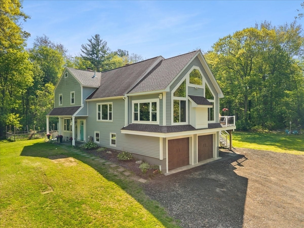 44 S Main St, Berkley, Massachusetts, 4 Bedrooms Bedrooms, 8 Rooms Rooms,2.5 BathroomsBathrooms,Residential,For Sale,S Main St,73524401