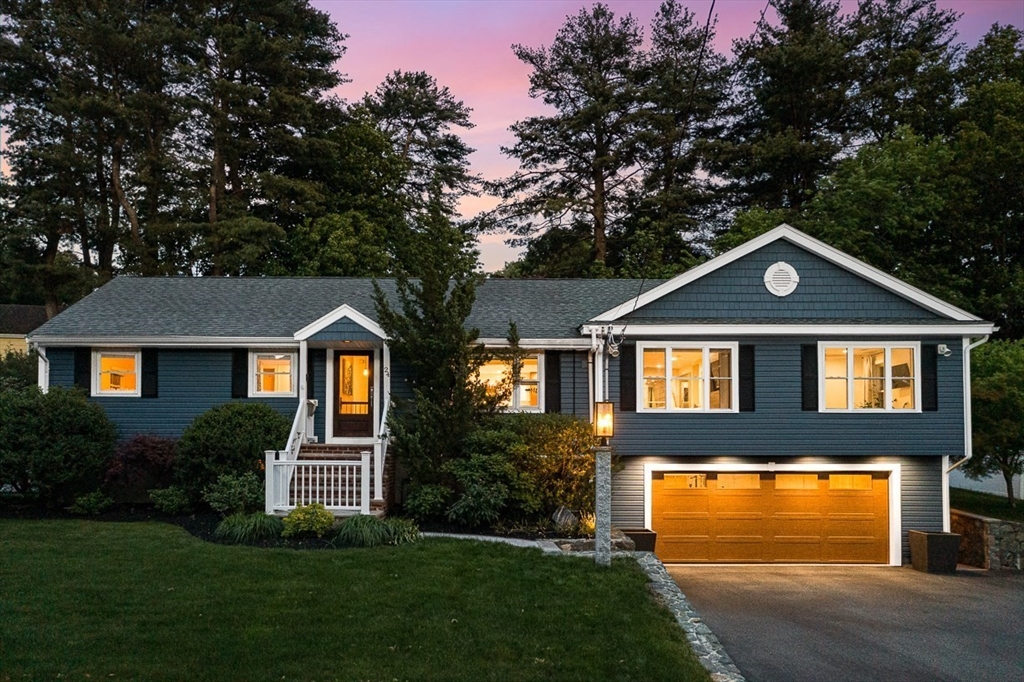 24 Hinds Road, Winchester, Massachusetts, 4 Bedrooms Bedrooms, 8 Rooms Rooms,3 BathroomsBathrooms,Residential,For Sale,Hinds Road,73529658
