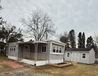 28 Riverview Circle, Brimfield, Massachusetts, 2 Bedrooms Bedrooms, 5 Rooms Rooms,1 BathroomBathrooms,Residential,For Sale,Riverview Circle,73492679