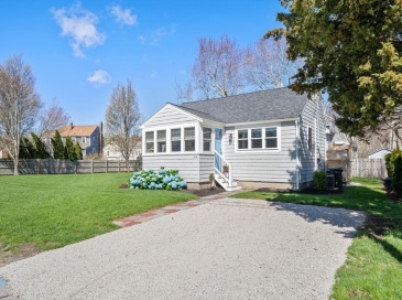 104 Hartford Rd, Marshfield, Massachusetts, 2 Bedrooms Bedrooms, 4 Rooms Rooms,1 BathroomBathrooms,Residential,For Sale,Hartford Rd,73509684 104 Hartford Rd, Marshfield, Massachusetts, 2 Bedrooms Bedrooms, 4 Rooms Rooms,1 BathroomBathrooms,Residential,For Sale,Hartford Rd,73509684