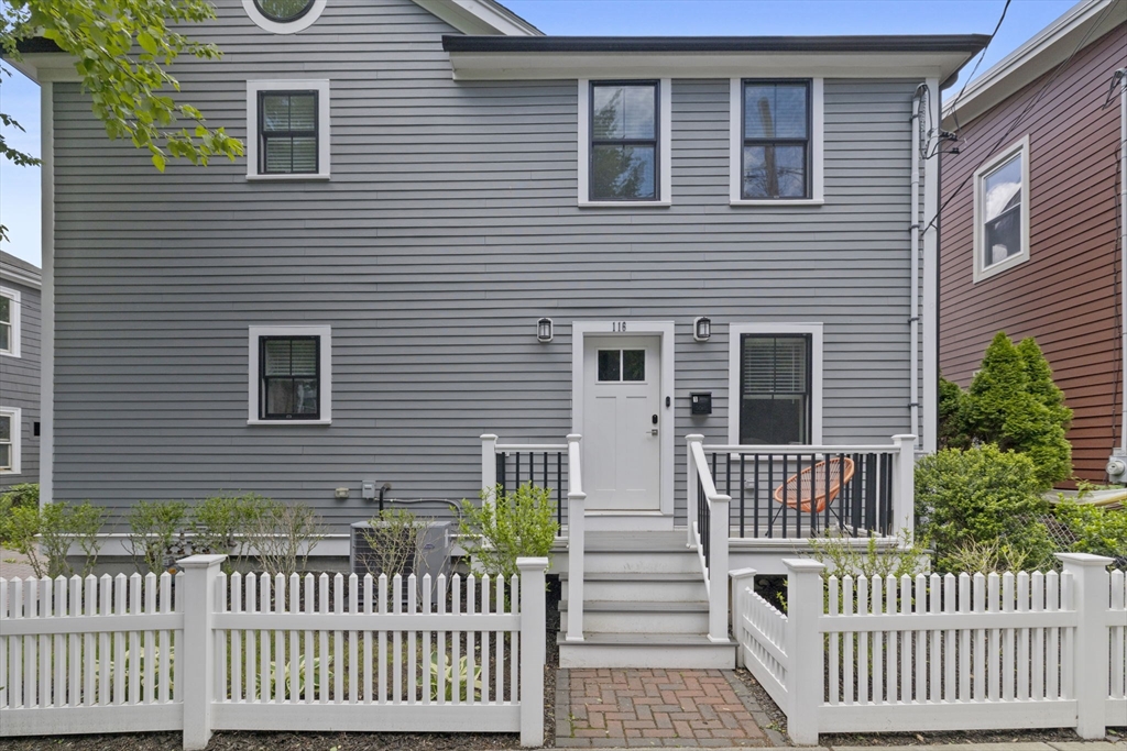 116 Reed Street, Cambridge, Massachusetts, 2 Bedrooms Bedrooms, 4 Rooms Rooms,2 BathroomsBathrooms,Residential,For Sale,Reed Street,73528575