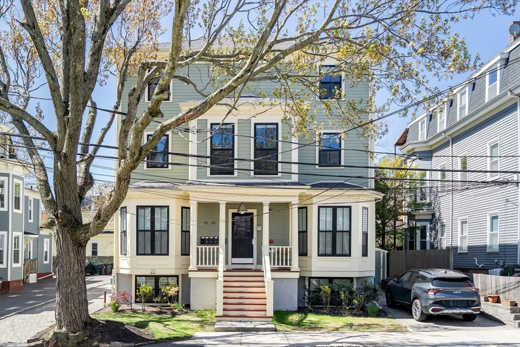 18 Tufts St, Cambridge, Massachusetts, 3 Bedrooms Bedrooms, 6 Rooms Rooms,2.5 BathroomsBathrooms,Residential,For Sale,Tufts St,73510106