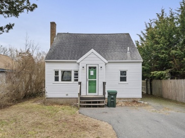93 Franklin St, Marshfield, Massachusetts, 3 Bedrooms Bedrooms, 6 Rooms Rooms,1 BathroomBathrooms,Residential,For Sale,Franklin St,73490152