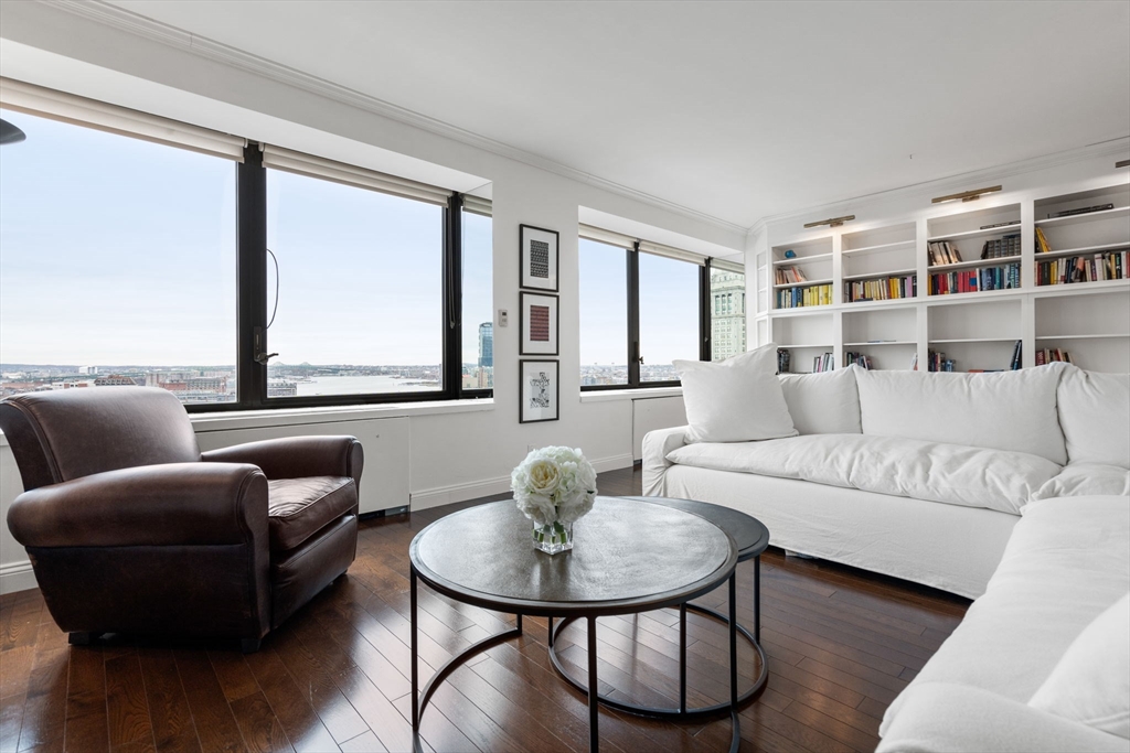 85 E India Row, Boston, Massachusetts, 1 Bedroom Bedrooms, 3 Rooms Rooms,1 BathroomBathrooms,Residential,For Sale,E India Row,73467843