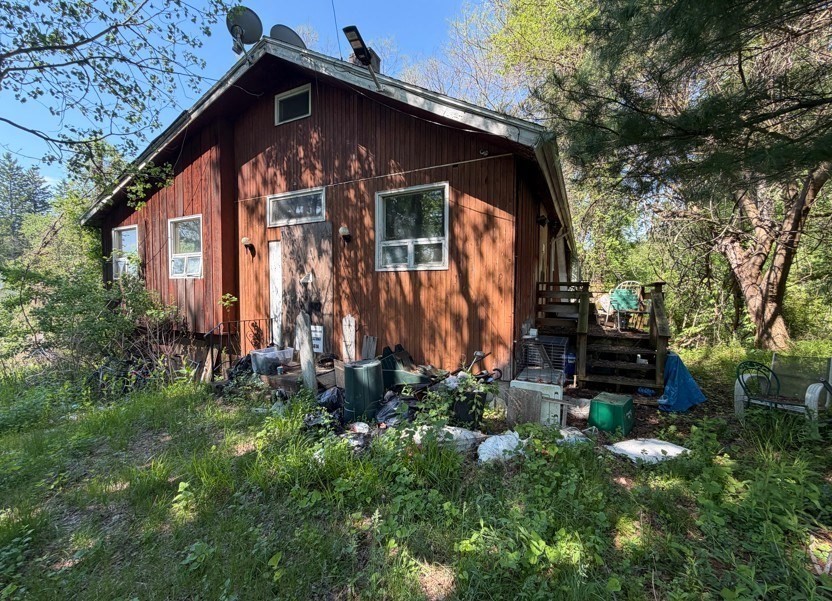 64 N Maple St, Hadley, Massachusetts, 5 Bedrooms Bedrooms, 8 Rooms Rooms,3 BathroomsBathrooms,Residential,For Sale,N Maple St,73526775