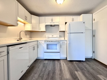 134 North St, Newton, Massachusetts, 2 Bedrooms Bedrooms, 4 Rooms Rooms,1 BathroomBathrooms,Residential Lease,For Rent,North St,73515355 134 North St, Newton, Massachusetts, 2 Bedrooms Bedrooms, 4 Rooms Rooms,1 BathroomBathrooms,Residential Lease,For Rent,North St,73515355