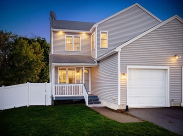 23 Yale St, Uxbridge, Massachusetts, 3 Bedrooms Bedrooms, 6 Rooms Rooms,2.5 BathroomsBathrooms,Residential,For Sale,Yale St,73523786