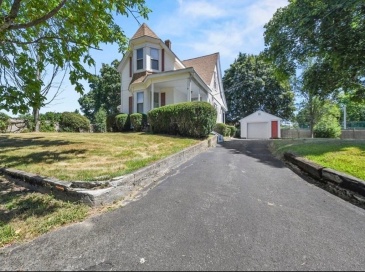 51 Colantha Ave, Brockton, Massachusetts, 1 Bedroom Bedrooms, 5 Rooms Rooms,1 BathroomBathrooms,Residential Lease,For Rent,Colantha Ave,73547362 51 Colantha Ave, Brockton, Massachusetts, 1 Bedroom Bedrooms, 5 Rooms Rooms,1 BathroomBathrooms,Residential Lease,For Rent,Colantha Ave,73547362