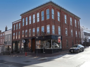 39 State St, Newburyport, Massachusetts, 2 Bedrooms Bedrooms, 5 Rooms Rooms,2 BathroomsBathrooms,Residential,For Sale,State St,73547357 39 State St, Newburyport, Massachusetts, 2 Bedrooms Bedrooms, 5 Rooms Rooms,2 BathroomsBathrooms,Residential,For Sale,State St,73547357