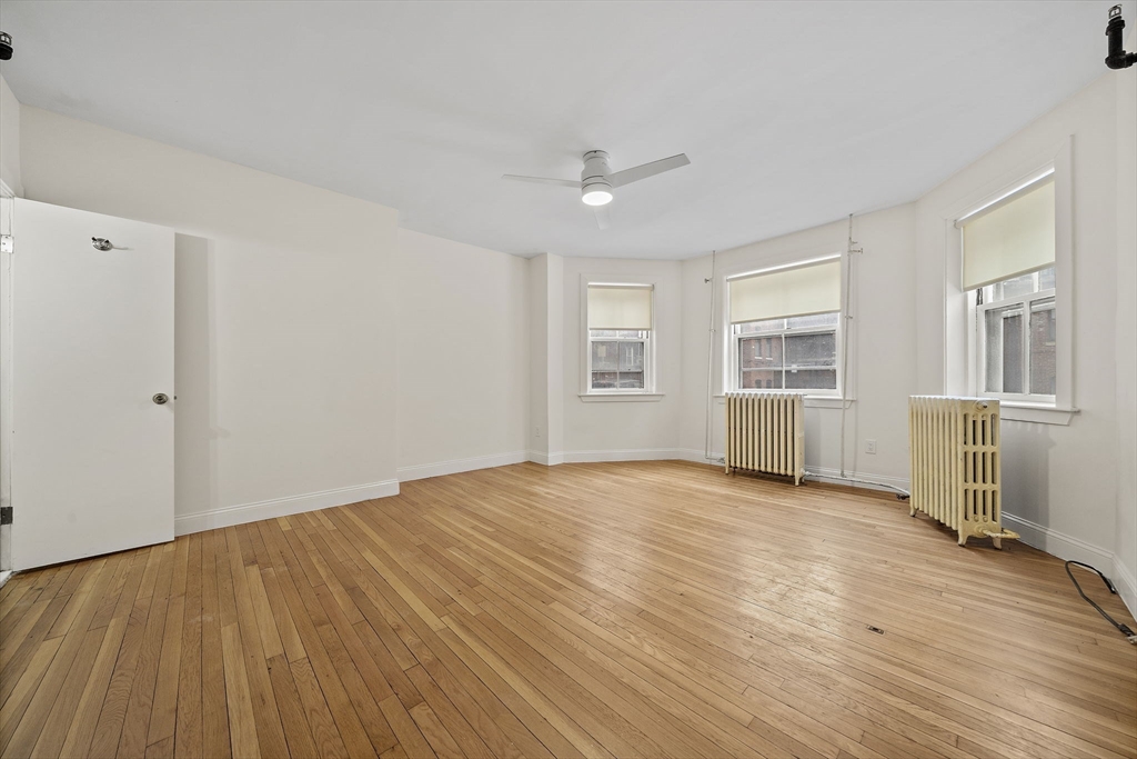 48 Fenway, Boston, Massachusetts, 2 Rooms Rooms,1 BathroomBathrooms,Residential Lease,For Rent,Fenway,73547406