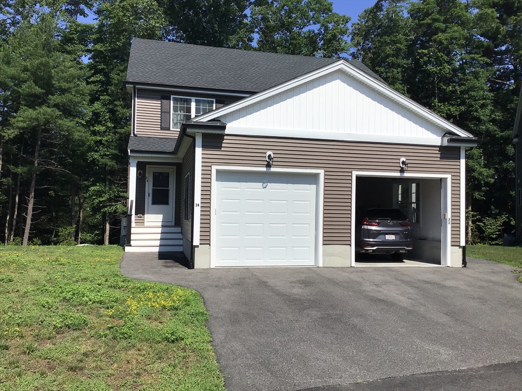 24 Christies Way, Holbrook, Massachusetts, 2 Bedrooms Bedrooms, 5 Rooms Rooms,1.5 BathroomsBathrooms,Residential,For Sale,Christies Way,73547425