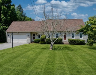 1599 South St, Bridgewater, Massachusetts, 5 Bedrooms Bedrooms, 8 Rooms Rooms,2 BathroomsBathrooms,Residential,For Sale,South St,73547438