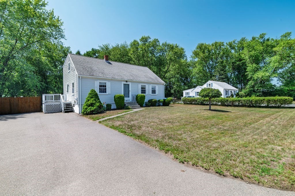 258 Mansfield Ave, Norton, Massachusetts, 4 Bedrooms Bedrooms, 7 Rooms Rooms,1.5 BathroomsBathrooms,Residential,For Sale,Mansfield Ave,73547448