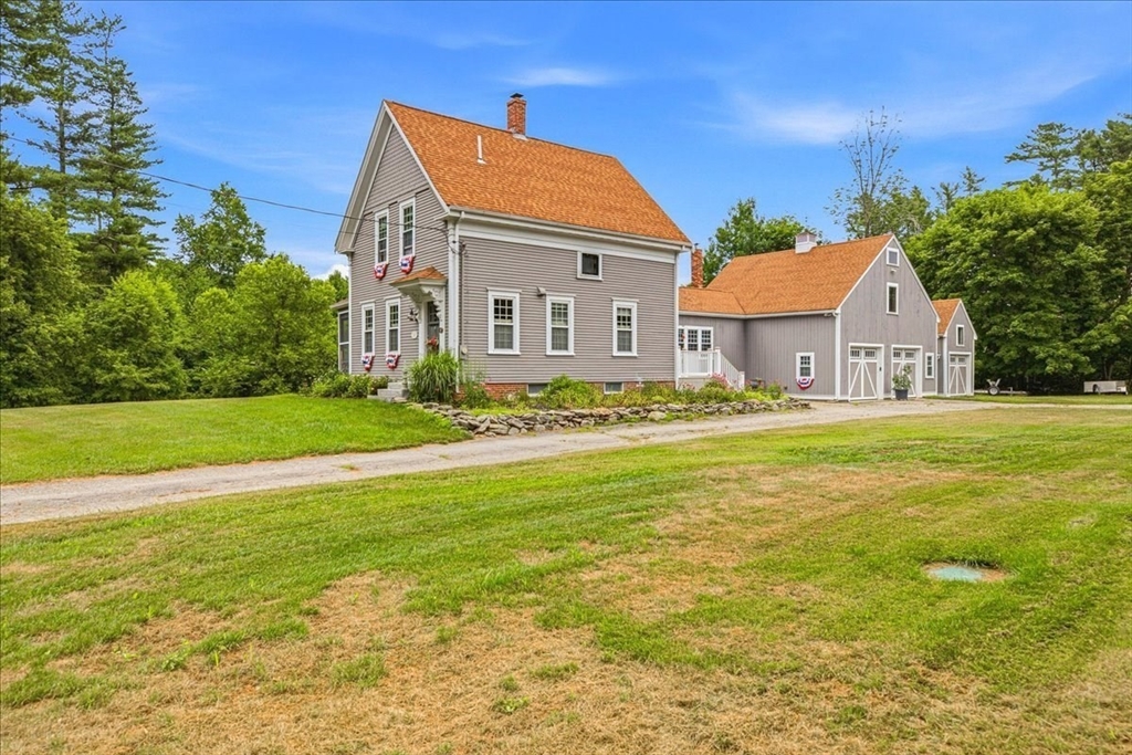 9 Lake St, Plympton, Massachusetts, 3 Bedrooms Bedrooms, 8 Rooms Rooms,1.5 BathroomsBathrooms,Residential,For Sale,Lake St,73547469