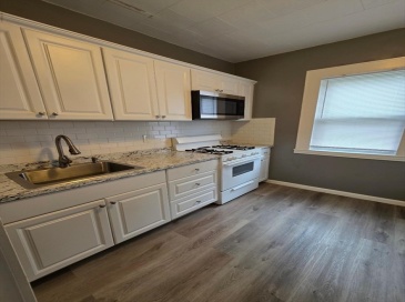 170 Buffinton St, Fall River, Massachusetts, 2 Bedrooms Bedrooms, 5 Rooms Rooms,1 BathroomBathrooms,Residential Lease,For Rent,Buffinton St,73547487 170 Buffinton St, Fall River, Massachusetts, 2 Bedrooms Bedrooms, 5 Rooms Rooms,1 BathroomBathrooms,Residential Lease,For Rent,Buffinton St,73547487