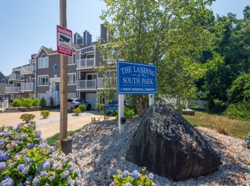 700 Shore Drive, Fall River, Massachusetts, 1 Bedroom Bedrooms, 3 Rooms Rooms,1 BathroomBathrooms,Residential,For Sale,Shore Drive,73547495 700 Shore Drive, Fall River, Massachusetts, 1 Bedroom Bedrooms, 3 Rooms Rooms,1 BathroomBathrooms,Residential,For Sale,Shore Drive,73547495