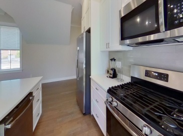 79 Linden St., Boston, Massachusetts, 3 Bedrooms Bedrooms, 5 Rooms Rooms,2 BathroomsBathrooms,Residential Lease,For Rent,Linden St.,73547552