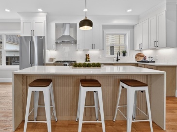 29A Prichard Ave, Somerville, Massachusetts, 4 Bedrooms Bedrooms, 8 Rooms Rooms,2 BathroomsBathrooms,Residential,For Sale,Prichard Ave,73547546