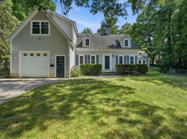 94 High St, Hingham, Massachusetts, 4 Bedrooms Bedrooms, 7 Rooms Rooms,2.5 BathroomsBathrooms,Residential,For Sale,High St,73547560