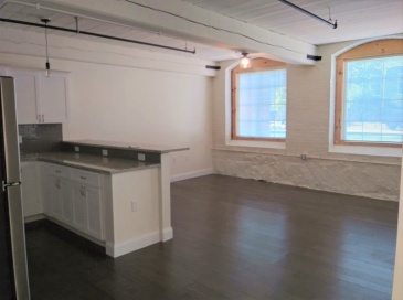 45 Summer, Leominster, Massachusetts, 2 Bedrooms Bedrooms, 3 Rooms Rooms,1 BathroomBathrooms,Residential Lease,For Rent,Summer,73547573