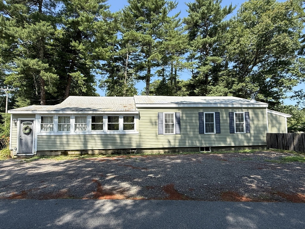 57 Bunnys Road, Carver, Massachusetts, 2 Bedrooms Bedrooms, 6 Rooms Rooms,1 BathroomBathrooms,Residential,For Sale,Bunnys Road,73547615
