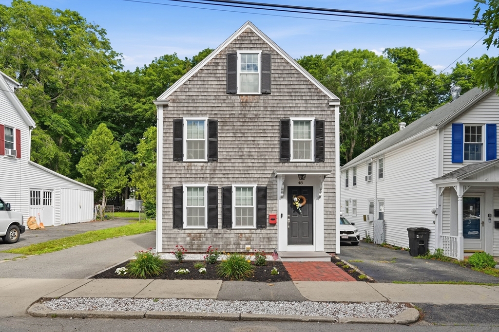 48 Forrester, Newburyport, Massachusetts, 3 Bedrooms Bedrooms, 5 Rooms Rooms,2 BathroomsBathrooms,Residential,For Sale,Forrester,73547504