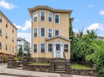 79 Gage Street, Worcester, Massachusetts, 3 Bedrooms Bedrooms, 6 Rooms Rooms,1 BathroomBathrooms,Residential Lease,For Rent,Gage Street,73480650