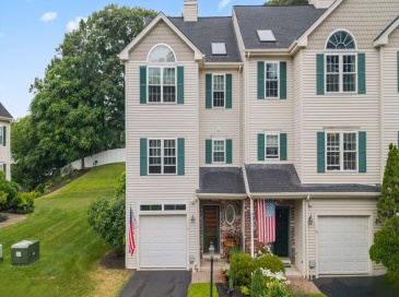 67 N Quinsigamond Ave, Shrewsbury, Massachusetts, 2 Bedrooms Bedrooms, 5 Rooms Rooms,2.5 BathroomsBathrooms,Residential,For Sale,N Quinsigamond Ave,73547619 67 N Quinsigamond Ave, Shrewsbury, Massachusetts, 2 Bedrooms Bedrooms, 5 Rooms Rooms,2.5 BathroomsBathrooms,Residential,For Sale,N Quinsigamond Ave,73547619