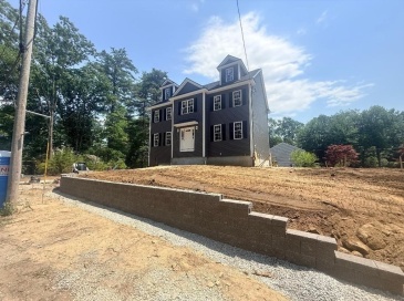 19 Fourth Avenue, Billerica, Massachusetts, 2 Bedrooms Bedrooms, 7 Rooms Rooms,2.5 BathroomsBathrooms,Residential,For Sale,Fourth Avenue,73547390