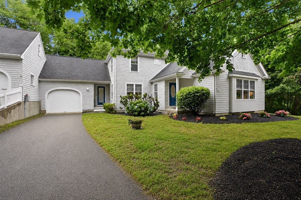 6 Brookside Lane, Scituate, Massachusetts, 3 Bedrooms Bedrooms, 6 Rooms Rooms,2.5 BathroomsBathrooms,Residential,For Sale,Brookside Lane,73547471
