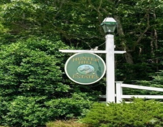 96 Saddler Lane, Barnstable, Massachusetts, 4 Bedrooms Bedrooms, 7 Rooms Rooms,3 BathroomsBathrooms,Residential,For Sale,Saddler Lane,73547610