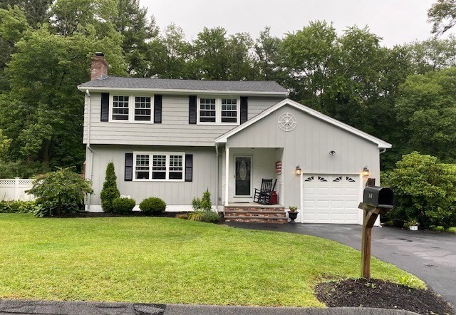 18 Hart St, Burlington, Massachusetts, 4 Bedrooms Bedrooms, 7 Rooms Rooms,2.5 BathroomsBathrooms,Residential,For Sale,Hart St,73547676