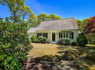 20 Old Kenyon Rd, Falmouth, Massachusetts, 3 Bedrooms Bedrooms, 6 Rooms Rooms,2 BathroomsBathrooms,Residential,For Sale,Old Kenyon Rd,73522633