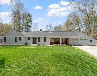 16 Thurlow Street, Georgetown, Massachusetts, 4 Bedrooms Bedrooms, 7 Rooms Rooms,2.5 BathroomsBathrooms,Residential,For Sale,Thurlow Street,73517500