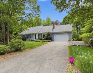 91 Long Hill Road, Dennis, Massachusetts, 3 Bedrooms Bedrooms, 6 Rooms Rooms,2 BathroomsBathrooms,Residential,For Sale,Long Hill Road,73527122