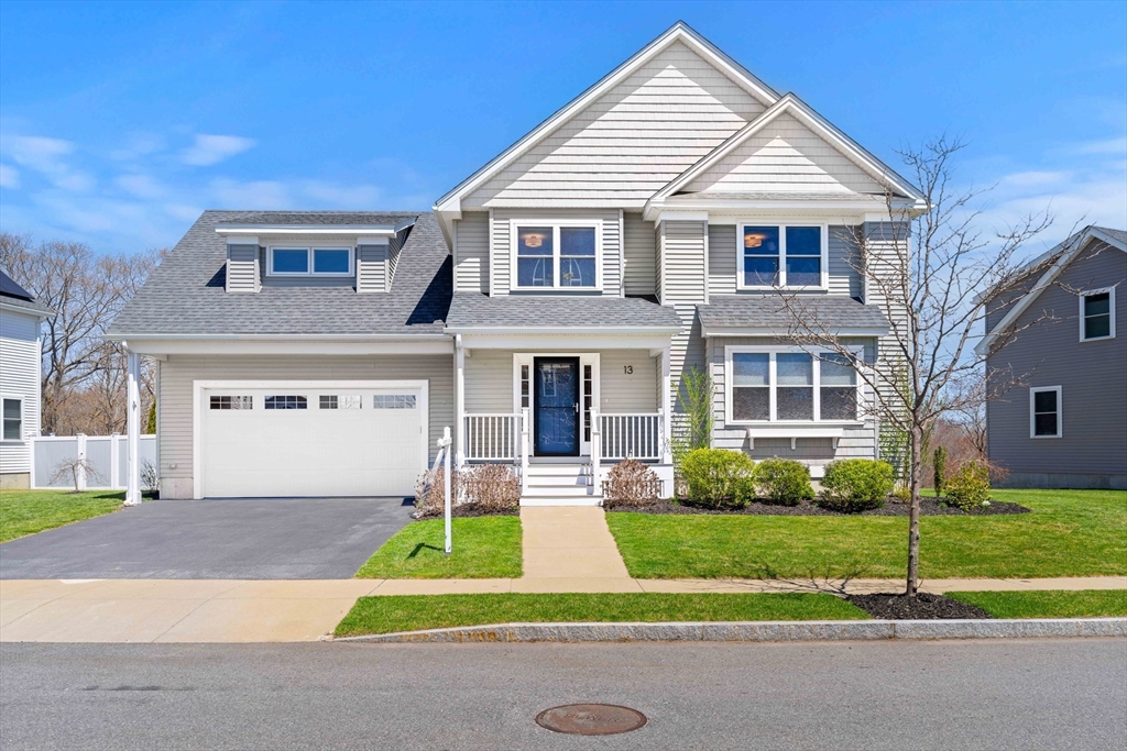 13 Woodlands Road, Salem, Massachusetts, 4 Bedrooms Bedrooms, 8 Rooms Rooms,2.5 BathroomsBathrooms,Residential,For Sale,Woodlands Road,73511297