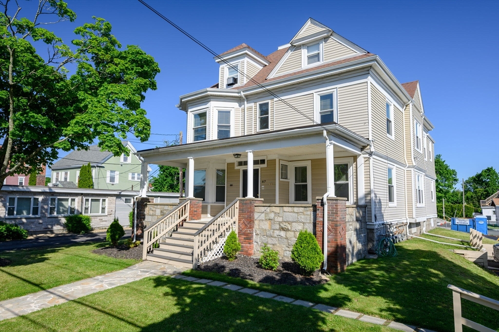 67 Pleasant St, Weymouth, Massachusetts, 10 Bedrooms Bedrooms, 20 Rooms Rooms,5 BathroomsBathrooms,Residential Income,For Sale,Pleasant St,73530238
