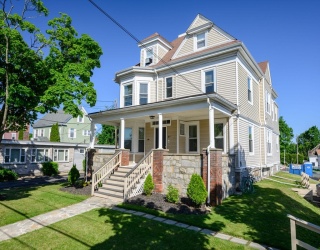 67 Pleasant St, Weymouth, Massachusetts, 10 Bedrooms Bedrooms, 20 Rooms Rooms,5 BathroomsBathrooms,Residential Income,For Sale,Pleasant St,73530238