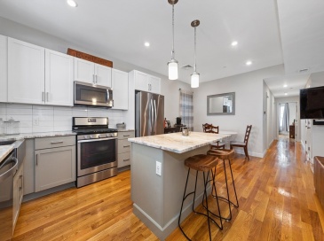 285 Princeton, Boston, Massachusetts, 2 Bedrooms Bedrooms, 5 Rooms Rooms,2 BathroomsBathrooms,Residential Lease,For Rent,Princeton,73547702