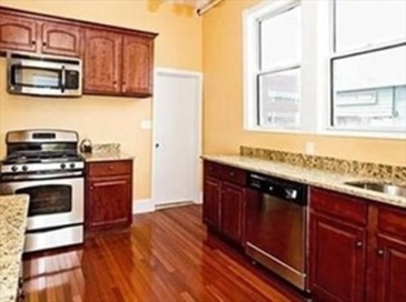 109 Cushing, Cambridge, Massachusetts, 2 Bedrooms Bedrooms, 4 Rooms Rooms,1 BathroomBathrooms,Residential Lease,For Rent,Cushing,73547725