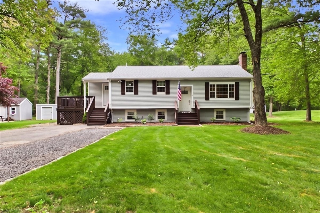 84 Seekell St, Taunton, Massachusetts, 3 Bedrooms Bedrooms, 8 Rooms Rooms,2 BathroomsBathrooms,Residential,For Sale,Seekell St,73525979