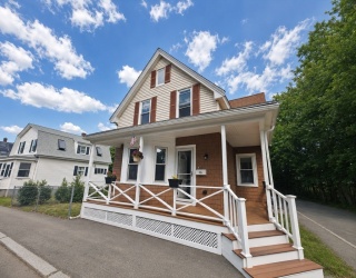 79 Lawrence St, Salem, Massachusetts, 3 Bedrooms Bedrooms, 6 Rooms Rooms,1.5 BathroomsBathrooms,Residential,For Sale,Lawrence St,73547777