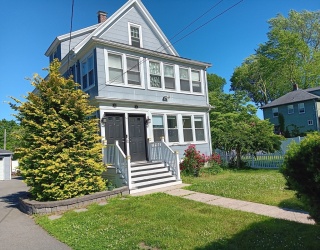 61 Spruce Street, Abington, Massachusetts, 2 Bedrooms Bedrooms, 6 Rooms Rooms,1 BathroomBathrooms,Residential Lease,For Rent,Spruce Street,73547784