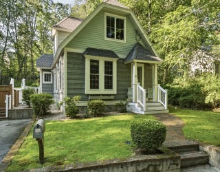 10 Mayflower Path, Wayland, Massachusetts, 3 Bedrooms Bedrooms, 5 Rooms Rooms,2 BathroomsBathrooms,Residential,For Sale,Mayflower Path,73547813