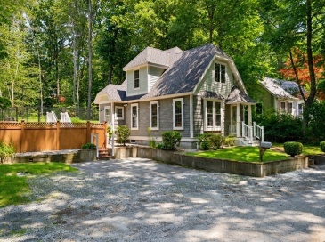 10 Mayflower Path, Wayland, Massachusetts, 3 Bedrooms Bedrooms, 5 Rooms Rooms,2 BathroomsBathrooms,Residential,For Sale,Mayflower Path,73547813 10 Mayflower Path, Wayland, Massachusetts, 3 Bedrooms Bedrooms, 5 Rooms Rooms,2 BathroomsBathrooms,Residential,For Sale,Mayflower Path,73547813