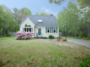 95 Rockville Ave, Falmouth, Massachusetts, 3 Bedrooms Bedrooms, 5 Rooms Rooms,2 BathroomsBathrooms,Residential,For Sale,Rockville Ave,73547710 95 Rockville Ave, Falmouth, Massachusetts, 3 Bedrooms Bedrooms, 5 Rooms Rooms,2 BathroomsBathrooms,Residential,For Sale,Rockville Ave,73547710