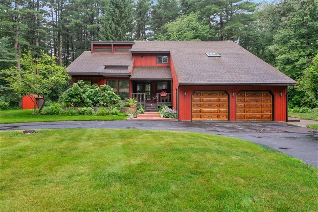 6 Jo-Dan Ln., Methuen, Massachusetts, 3 Bedrooms Bedrooms, 11 Rooms Rooms,2.5 BathroomsBathrooms,Residential,For Sale,Jo-Dan Ln.,73547690