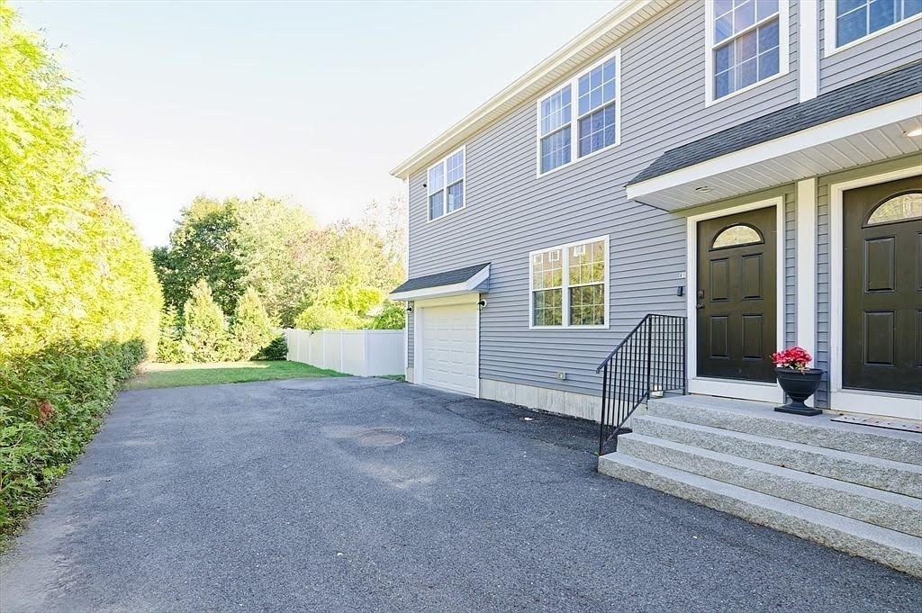 1 Glen St, Framingham, Massachusetts, 4 Bedrooms Bedrooms, 8 Rooms Rooms,2.5 BathroomsBathrooms,Residential Lease,For Rent,Glen St,73547720