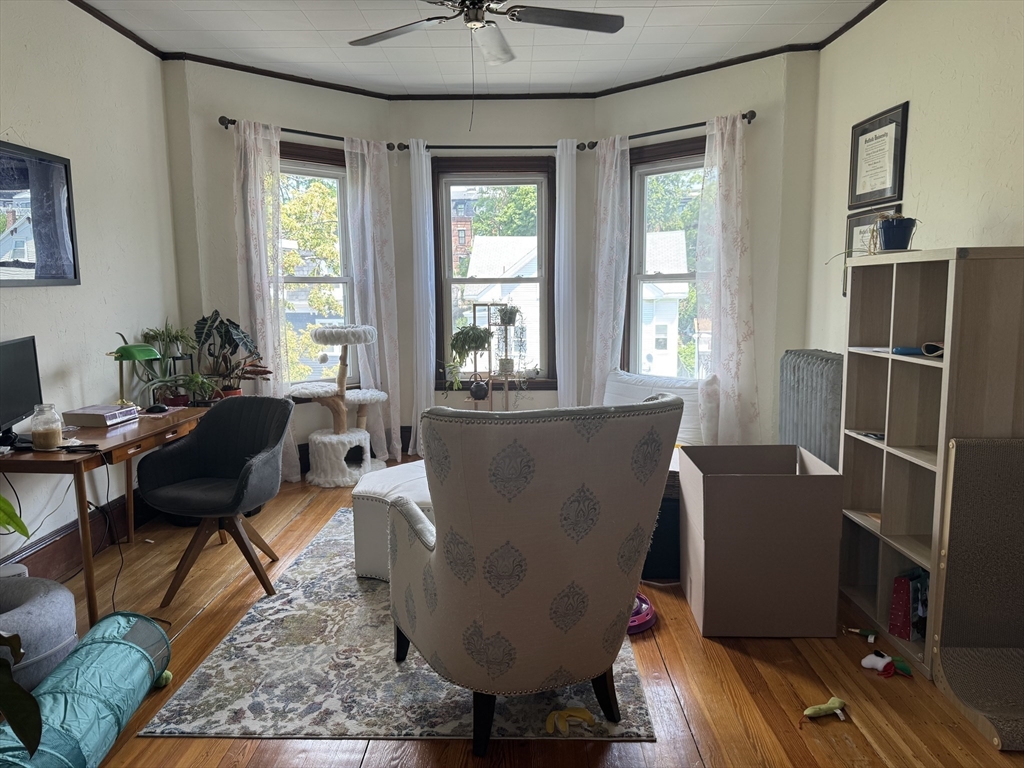 783 E 4th, Boston, Massachusetts, 3 Bedrooms Bedrooms, 7 Rooms Rooms,1 BathroomBathrooms,Residential Lease,For Rent,E 4th,73547831
